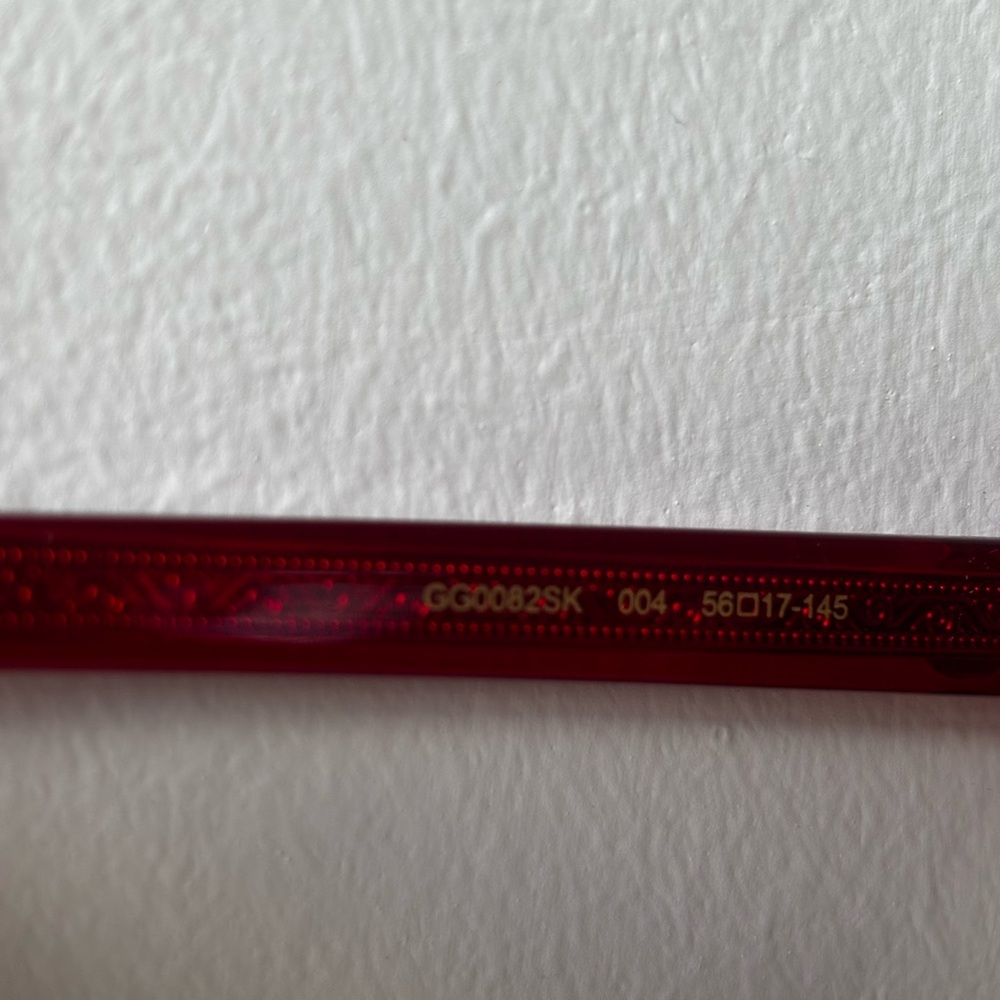Gucci Women's Sunglasses in Vibrant Red - Picture 4 of 6